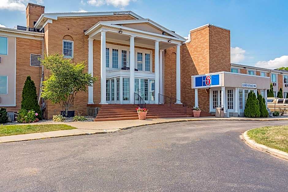 Motel 6-Grand Rapids, MI - Northeast