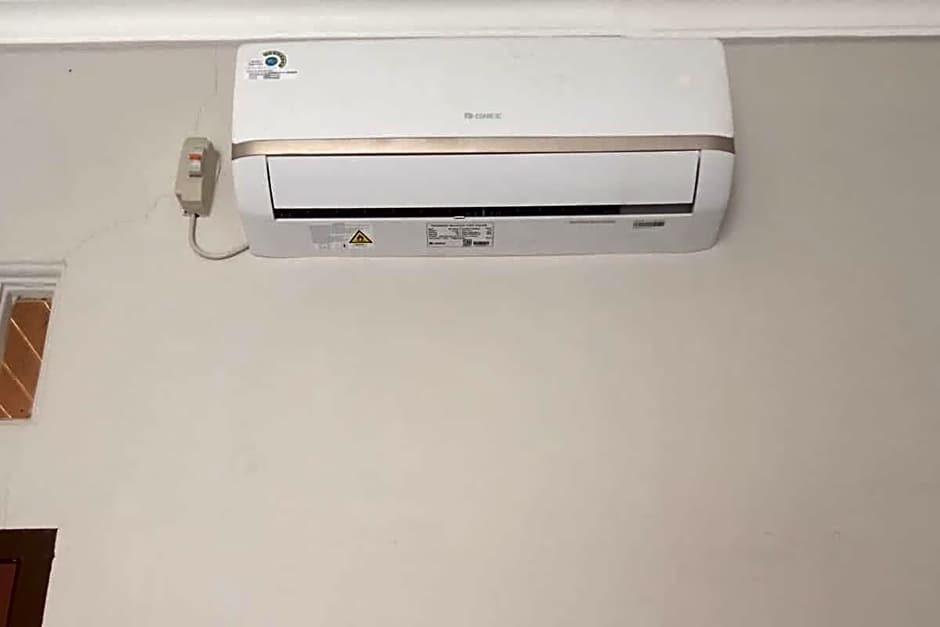 Hotel O Njy House SyariahNearBandara Sultan Syarif Kasim II