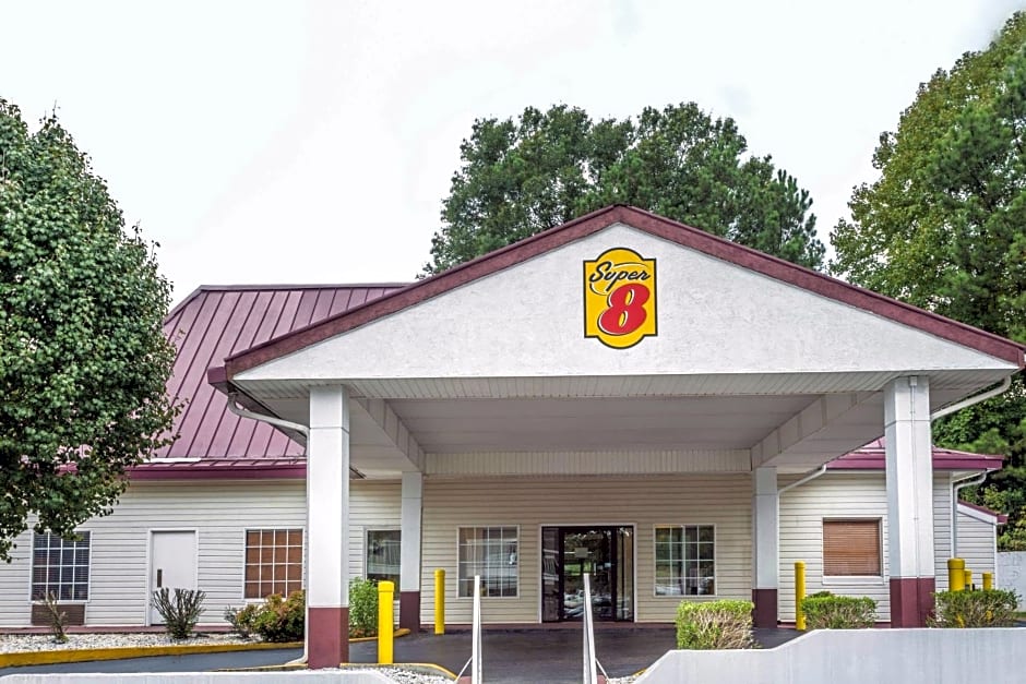 Super 8 by Wyndham Atlanta Northeast GA