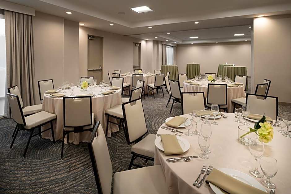 Courtyard by Marriott San Francisco Airport Burlingame
