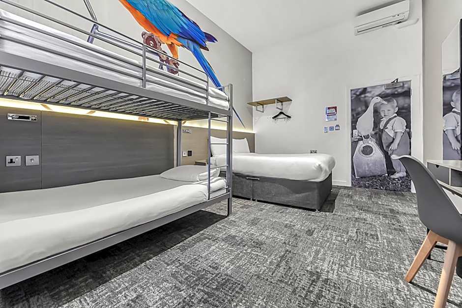 Heeton Concept Hotel - Kensington London