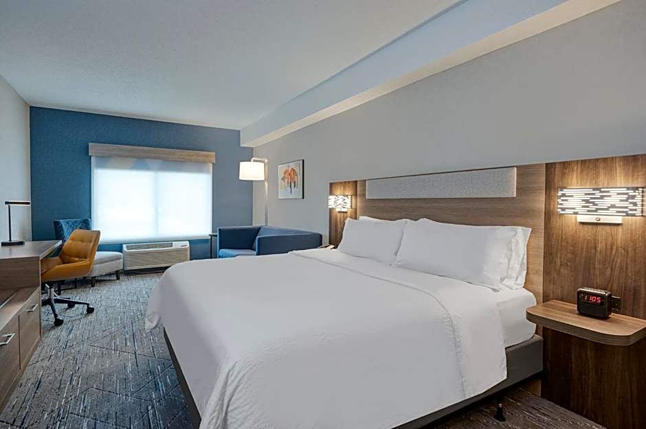 Holiday Inn Express Hotel & Suites Wadsworth By IHG