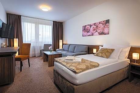 Family Room A with balcony