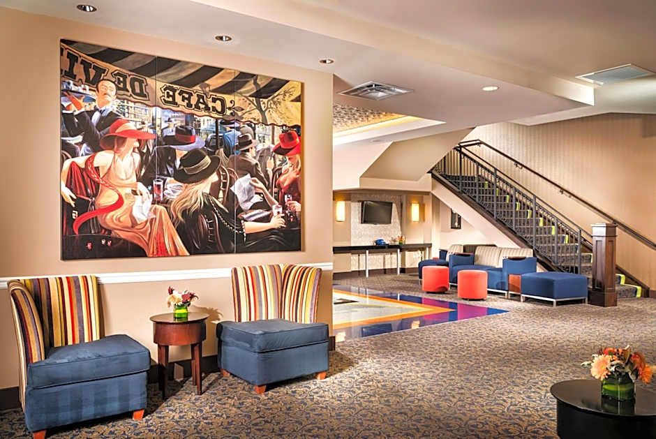 Staypineapple At The Maxwell Hotel