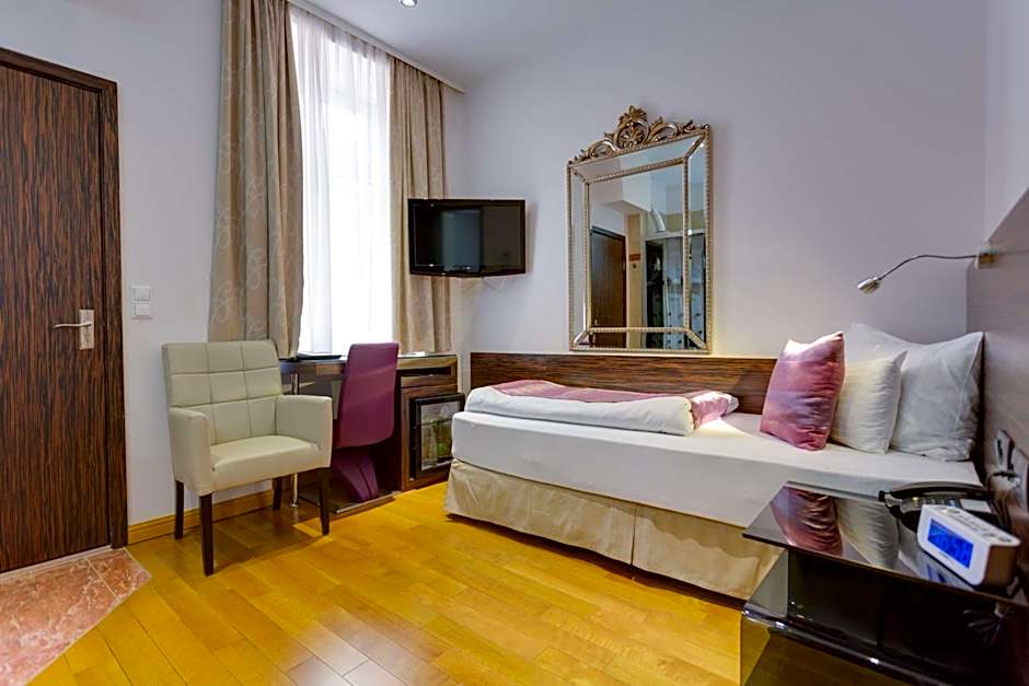 Best Western Plus Hotel Arcadia
