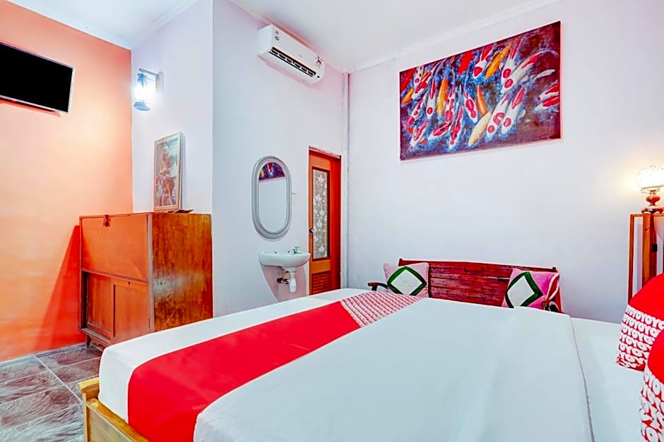 OYO 90363 Nira Guest House Sanur Bali