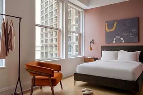 Transfer Shower, Accessible Guest Room, 1 Queen