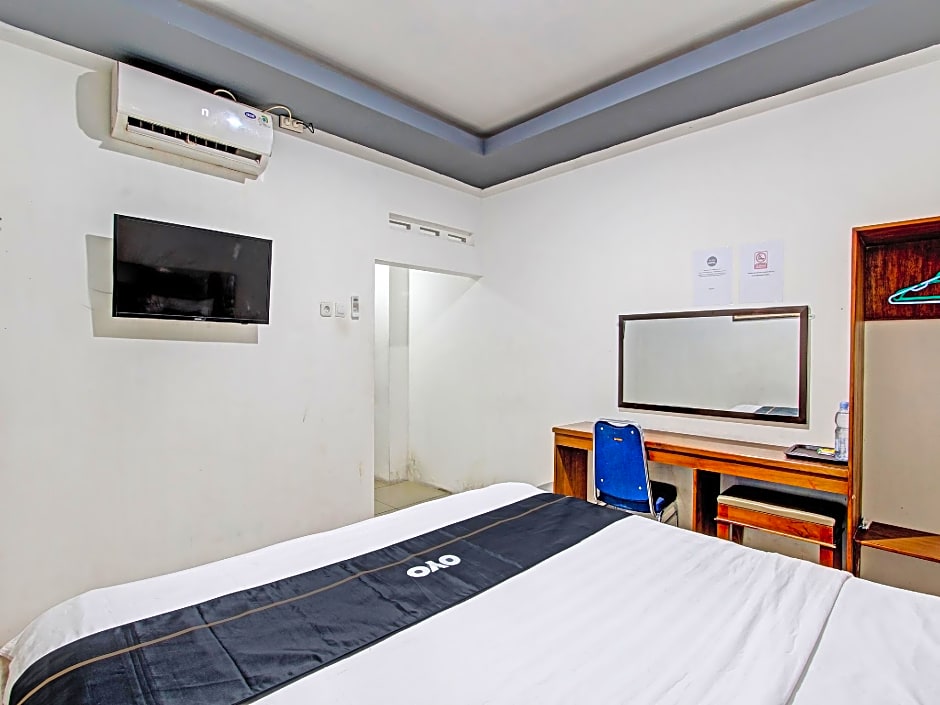 Capital O 92819 Pm Indah Hotel