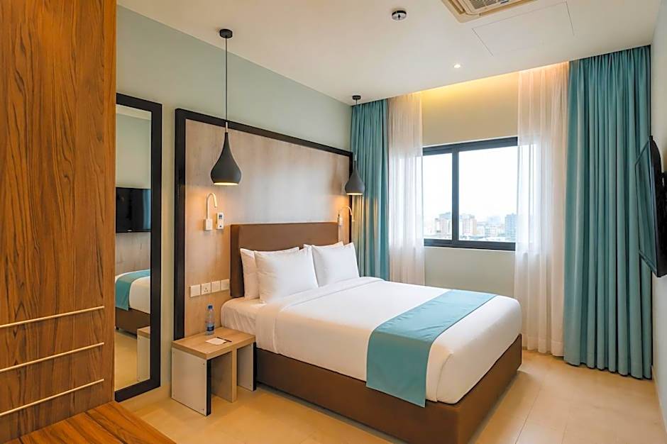 Aura Suites