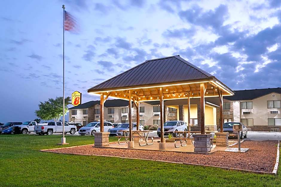 Super 8 by Wyndham Chillicothe