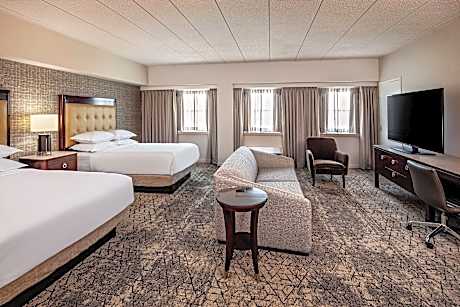 Jr Suite with Bkfst for 2, Executive level, Junior Suite, 2 Double, Sofa bed