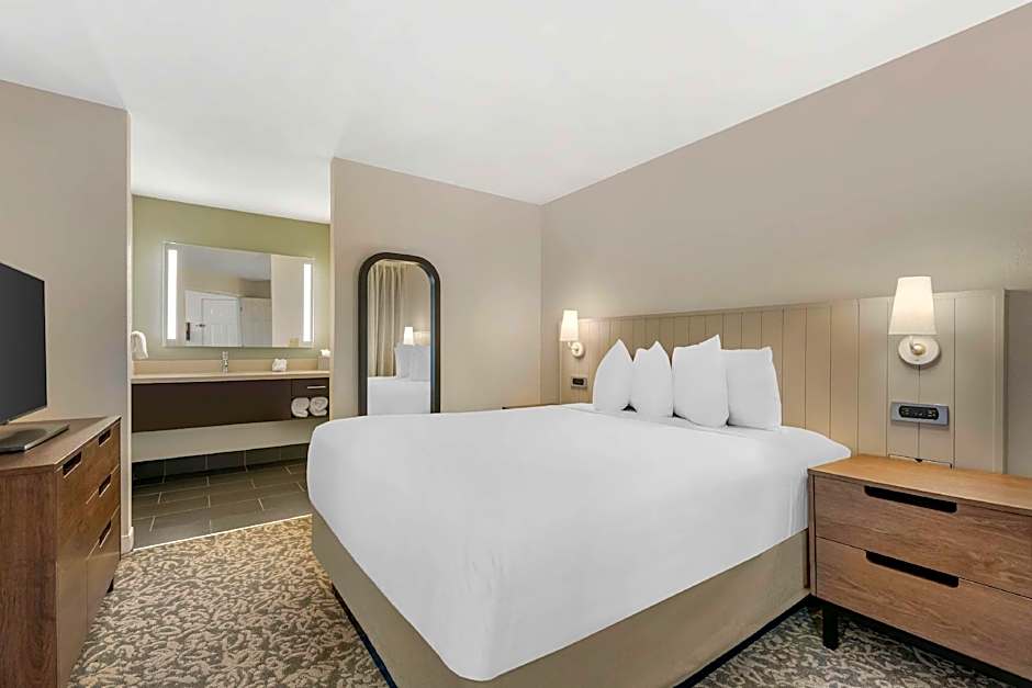 Sonesta ES Suites Dulles Airport