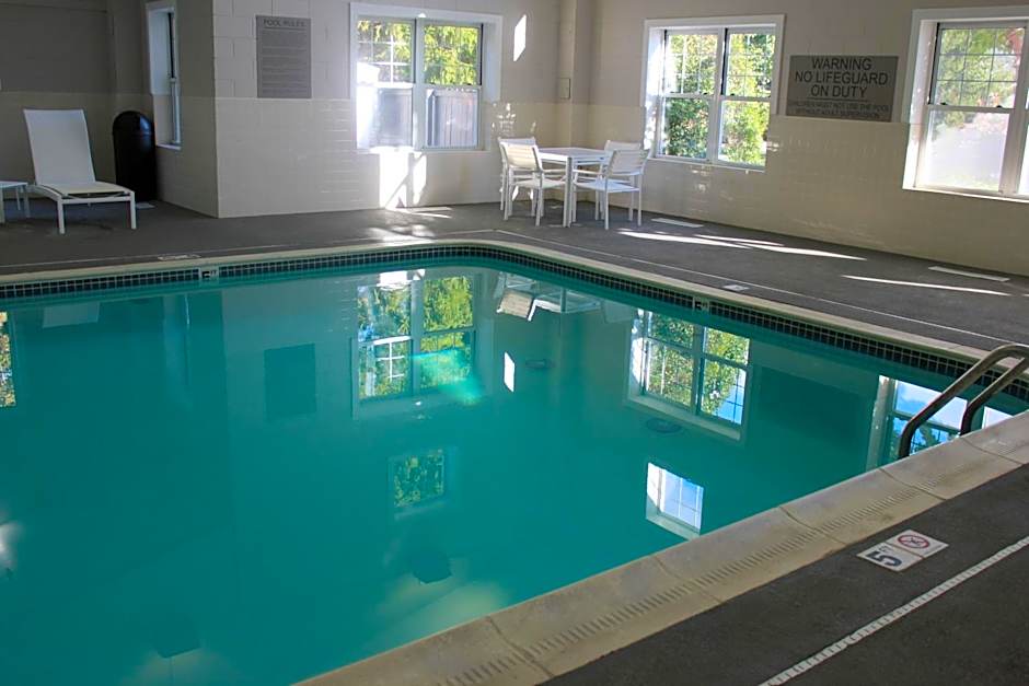 Country Inn & Suites by Radisson, Roanoke, VA