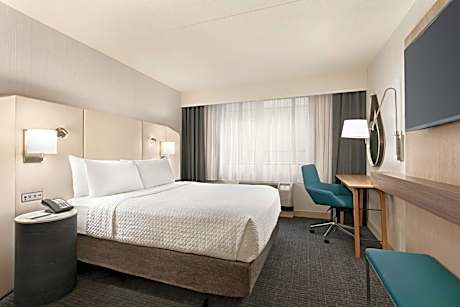 Standard King Room