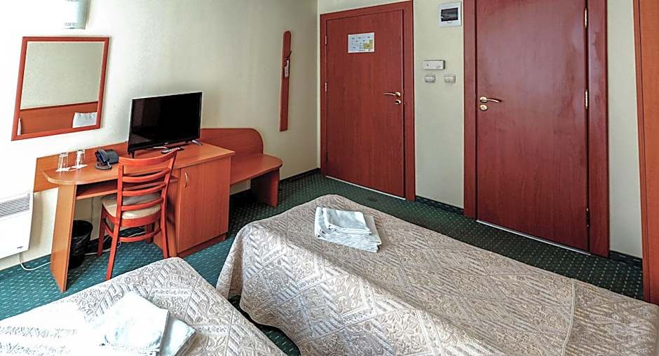Dionis Hotel