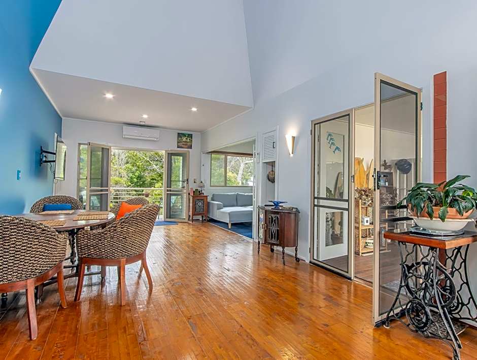 Hastings Cove Holiday Apartments