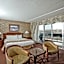 Travelodge by Wyndham Niagara Falls Fallsview