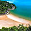 OYO 44078 The Island Hotel