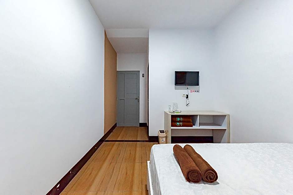 Urbanview Hotel Tropical Ketapang by RedDoorz