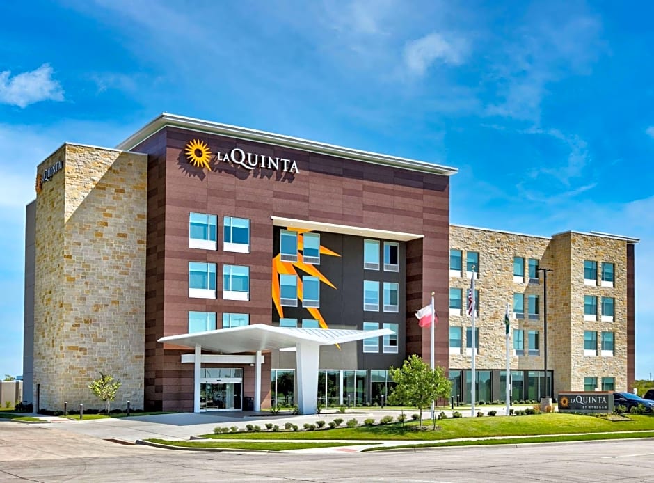 La Quinta Inn & Suites by Wyndham Terrell