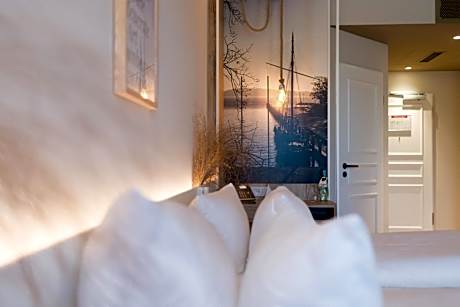 Single Room with Balcony