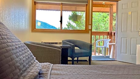 King Room with Mountain View