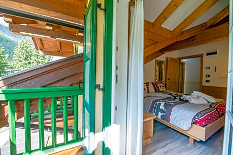 Double or Twin Room with Balcony