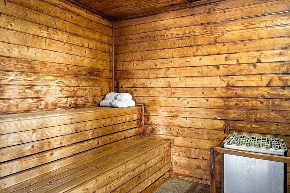 AmericInn by Wyndham Alexandria