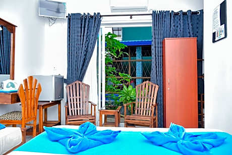 Basic Triple Room