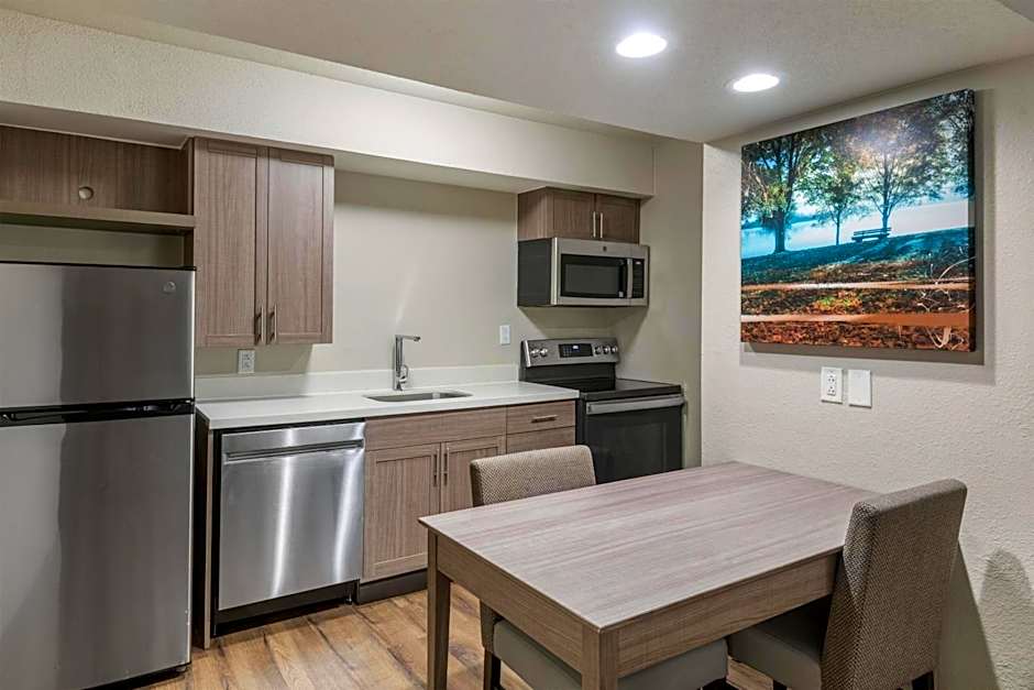 Best Western Fishkill Inn & Suites