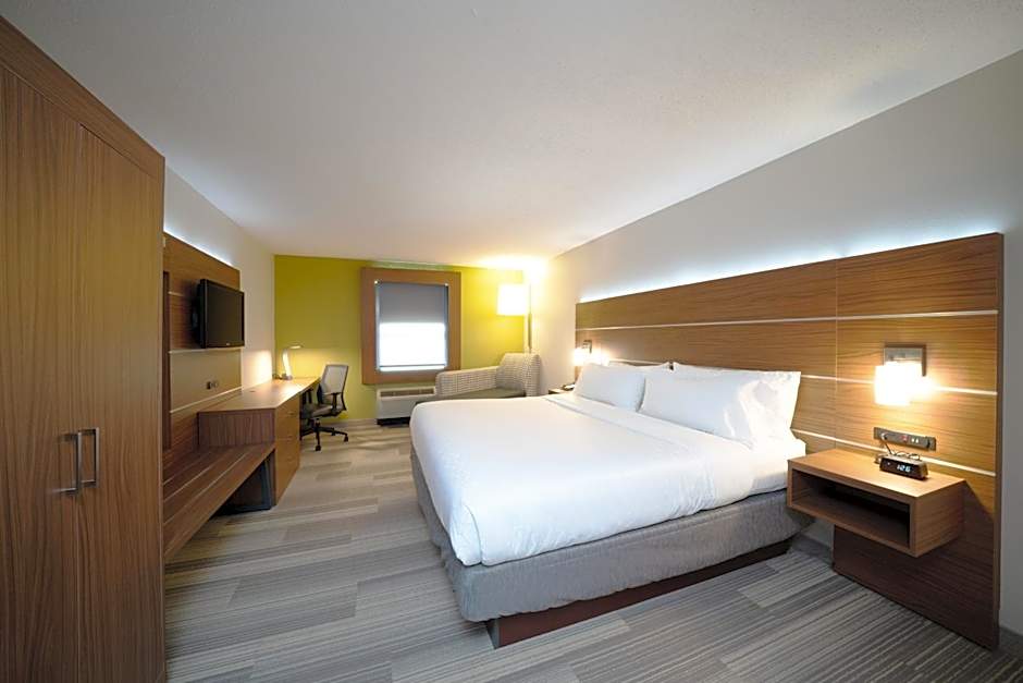 Holiday Inn Express Prince Frederick By IHG