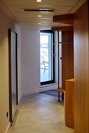 King Room with Terrace and City View