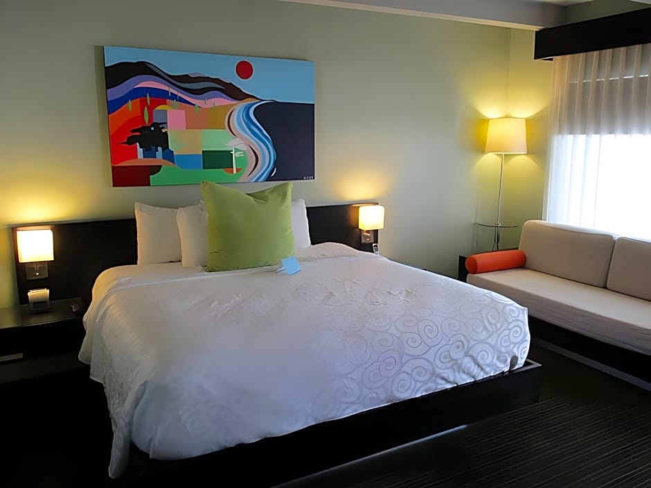 Hotel Current