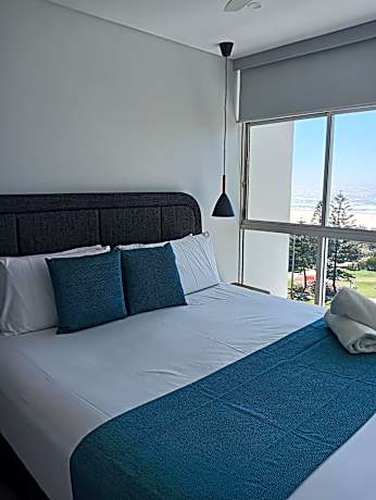 Two Bedroom 2 Queen Apartment