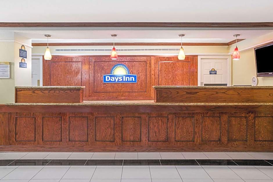 Days Inn by Wyndham Houston