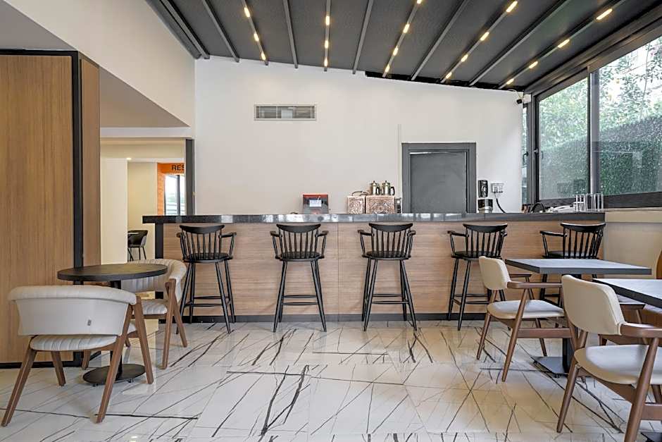 Irenic Hotel