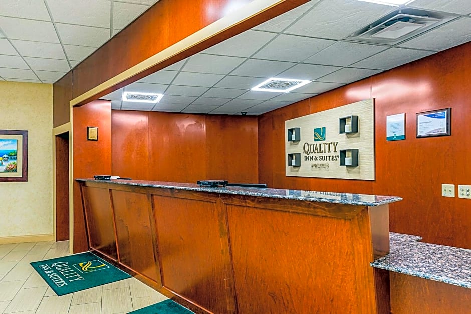 Quality Inn & Suites Coldwater near I-69