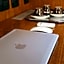 Ad Hoc Domus Guest House
