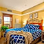 HH 207 Ski-InOut Sunrise Views Village Steps Sleeps 4