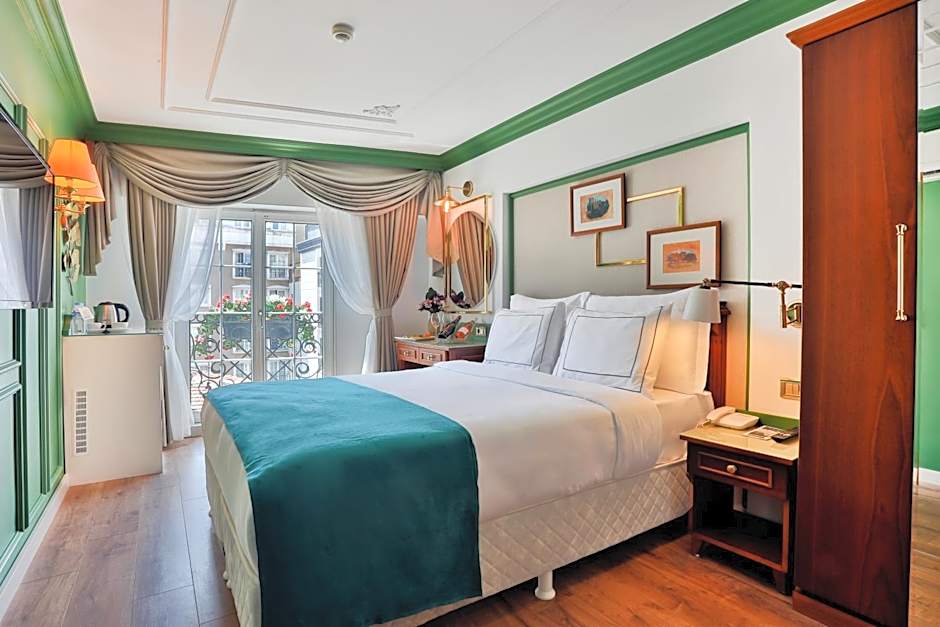 Photo 1 of 11 of Superior 1 Double Bed or 2 Beds