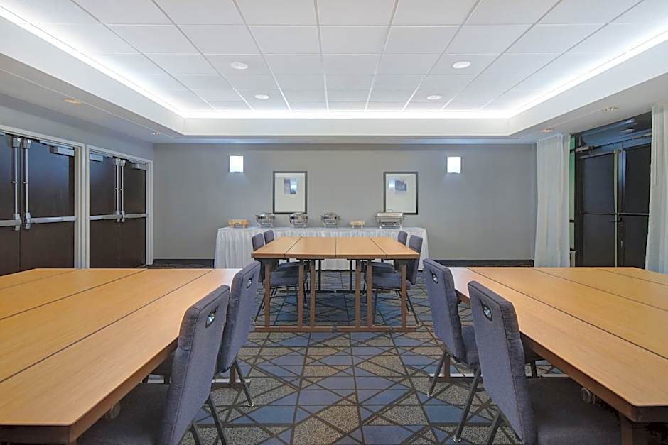 Courtyard by Marriott State College