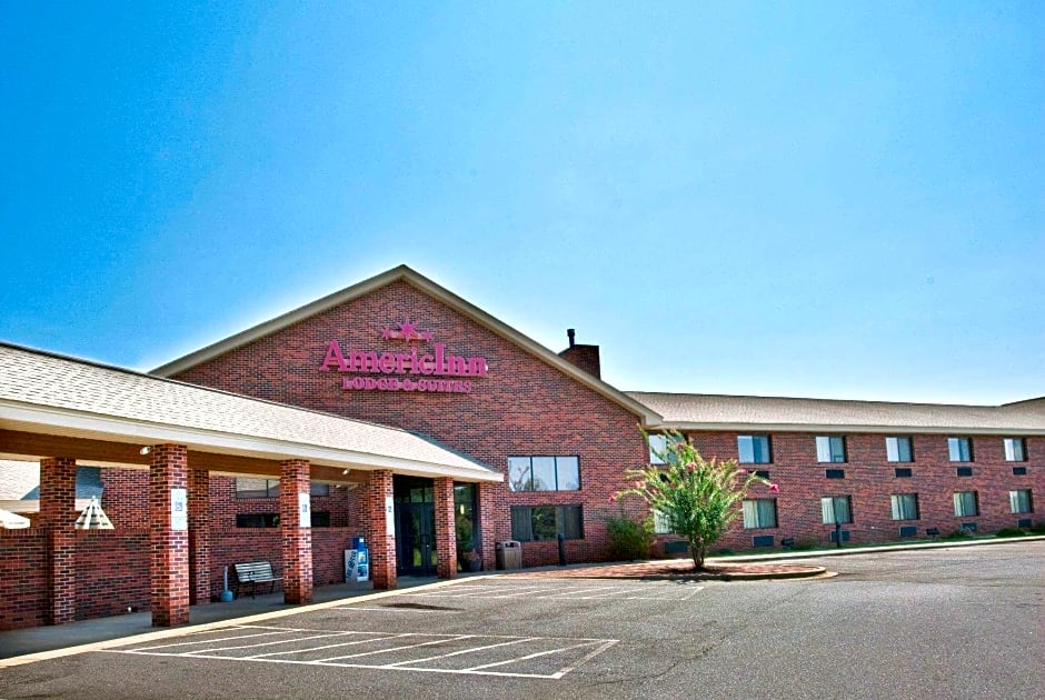 AmericInn by Wyndham Boiling Springs Near Gardner Webb U