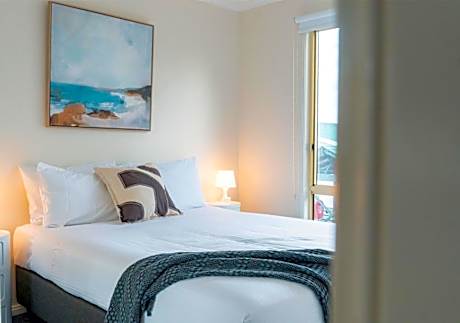 Tween House (Not Pet Friendly)