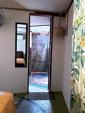 Queen Room with Garden View