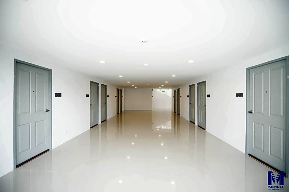 Manonta Budget Hotel