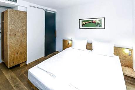 Double Room with Garden View