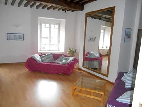 La Maison De Marie-Claire