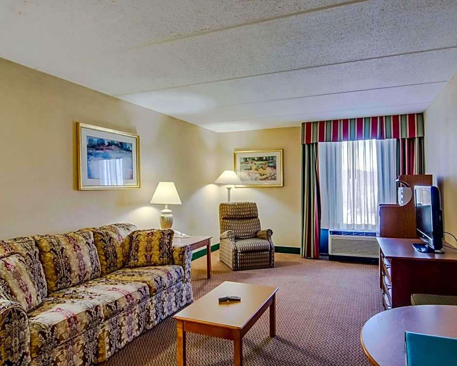 Quality Hotel and Conference Center Bluefield