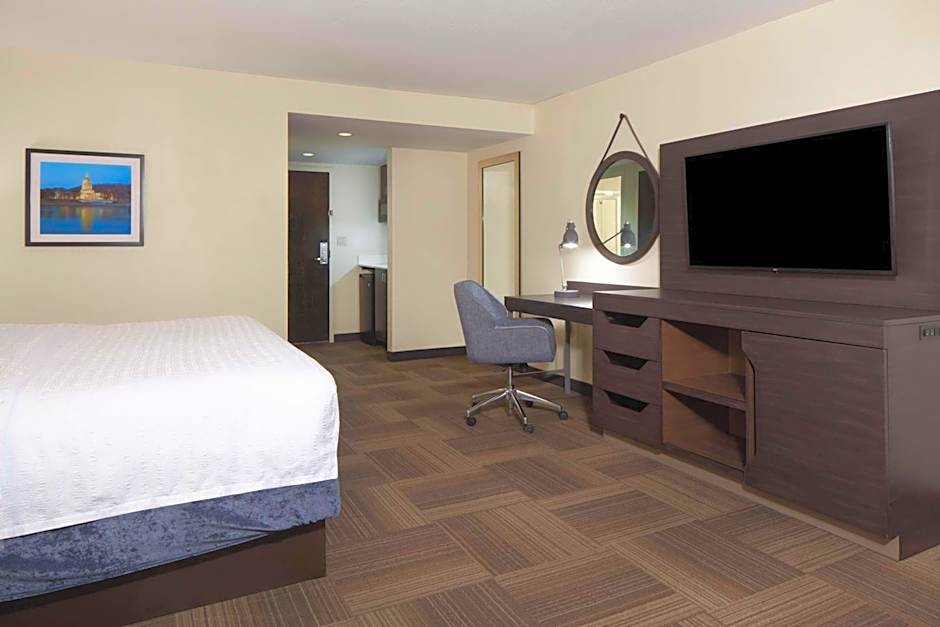 Hampton Inn By Hilton Charleston-Southridge