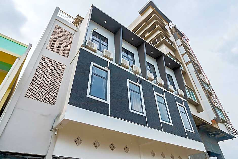 RedDoorz Syariah near RSUD Siti Fatimah Palembang